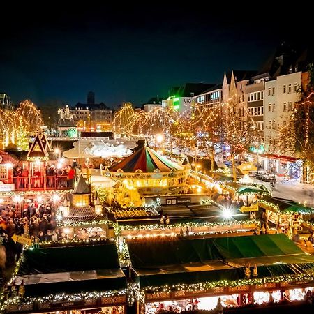 XII Apostel Albergo Koln Bagian luar foto