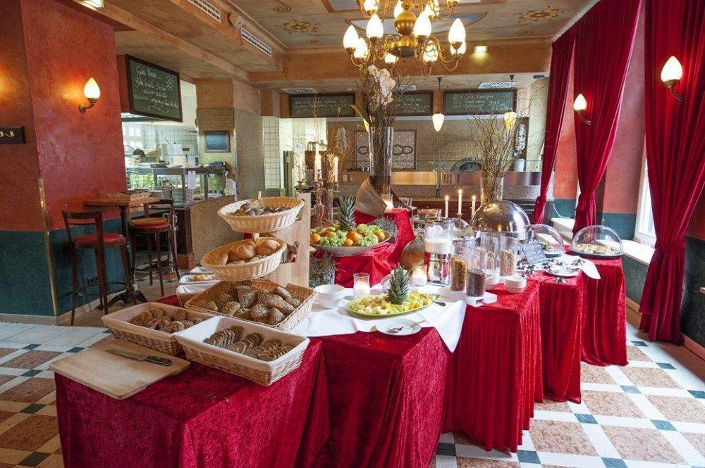 XII Apostel Albergo Koln Bagian luar foto