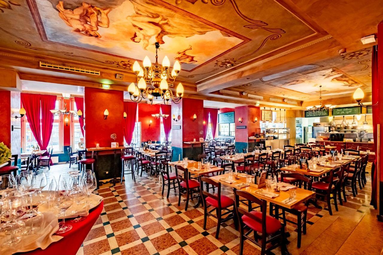 XII Apostel Albergo Koln Bagian luar foto